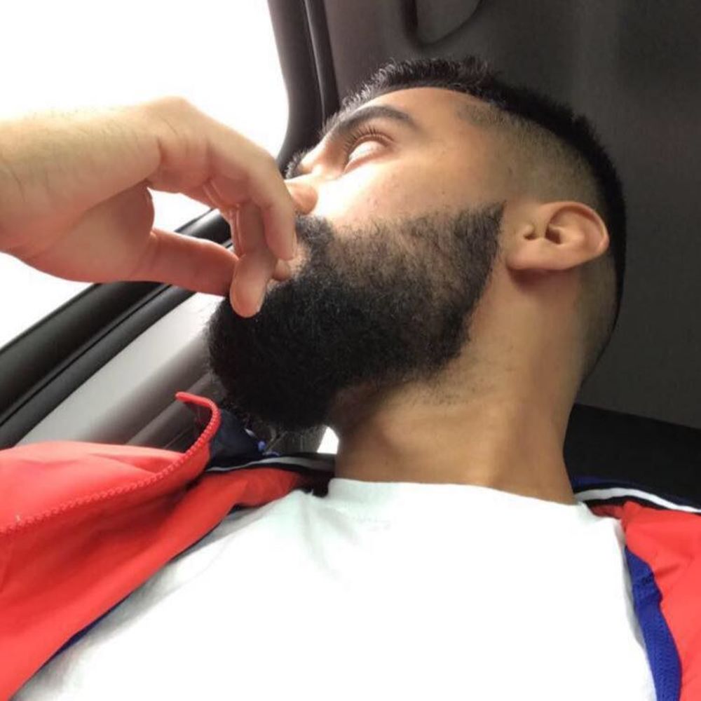 Meet your Posher, Victor